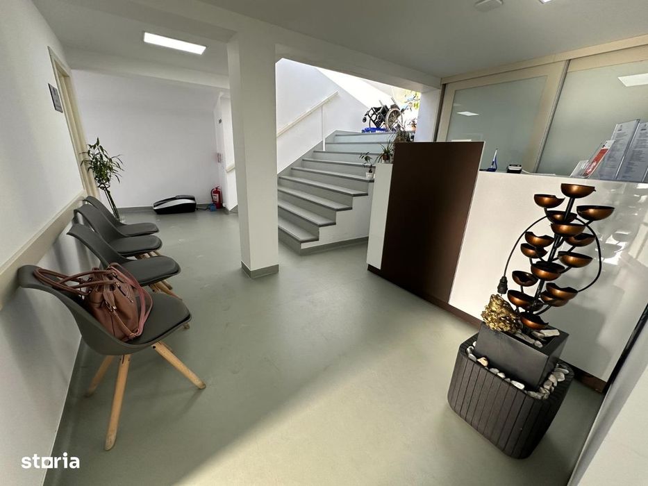 Vand spatiu comercial clinica  inchiriat pe 8 ani randament 10-15%