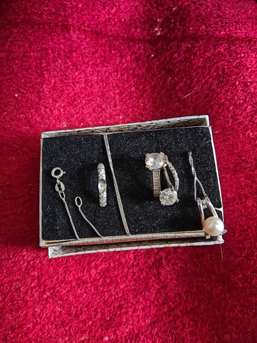 Злато Златни бижута - обеци, ланци, пръстени, гривни...