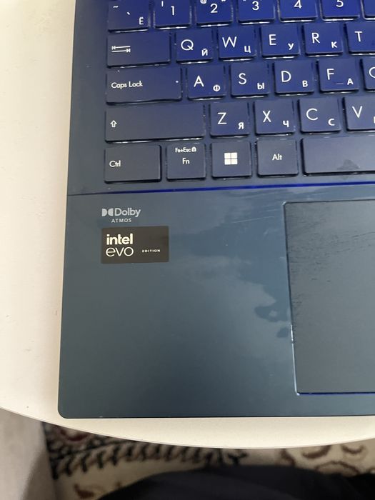 Ноутбук Asus zenbook 14 Oled