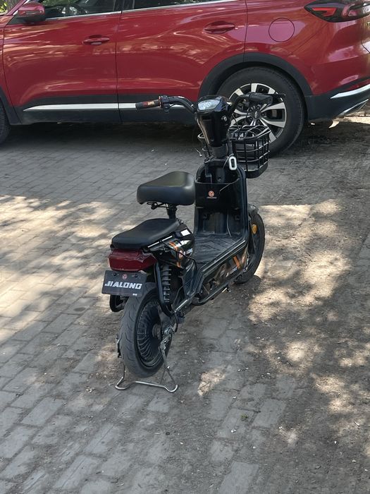 Продам скутер JIALONG