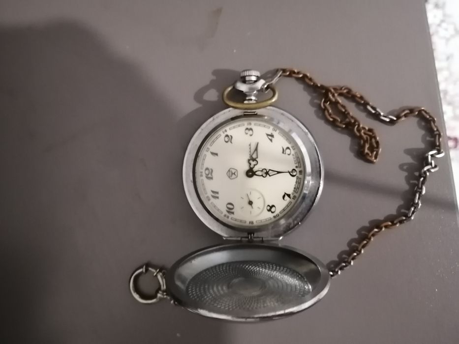 Подам часы молния