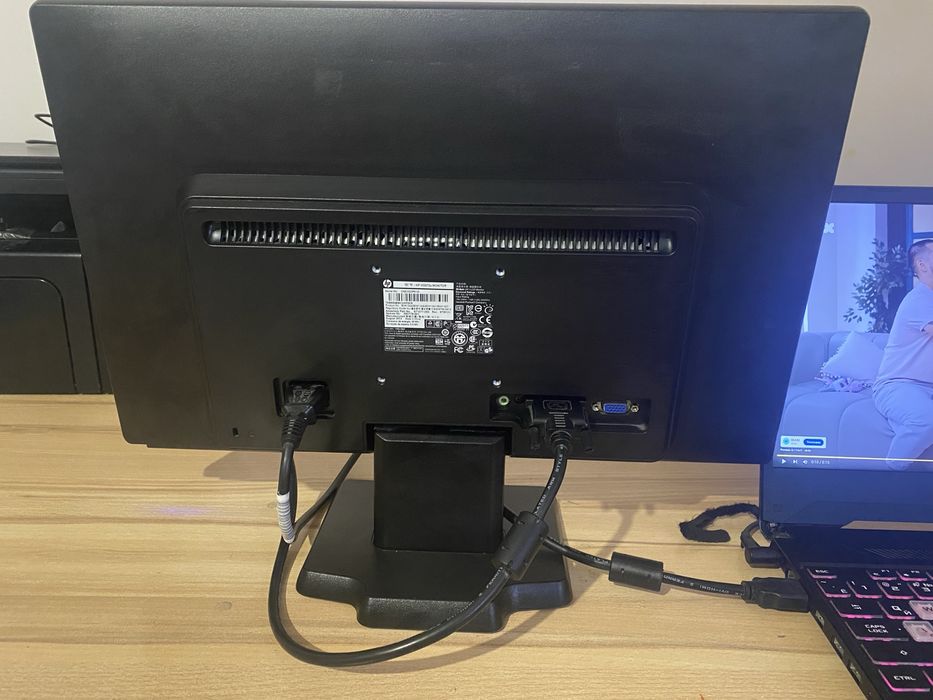 Монитор HP W2072a — 20”, идеальное состояние