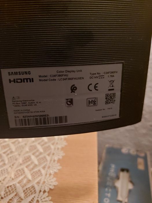 Monitor curbat Samsung 24"