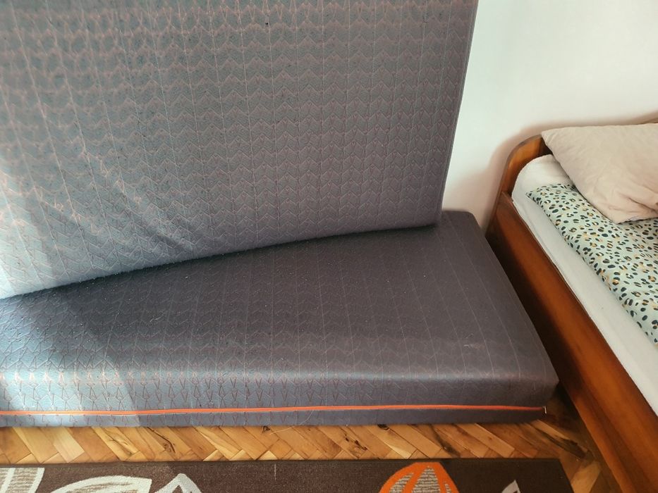 Продавам  матрак 90/200/21