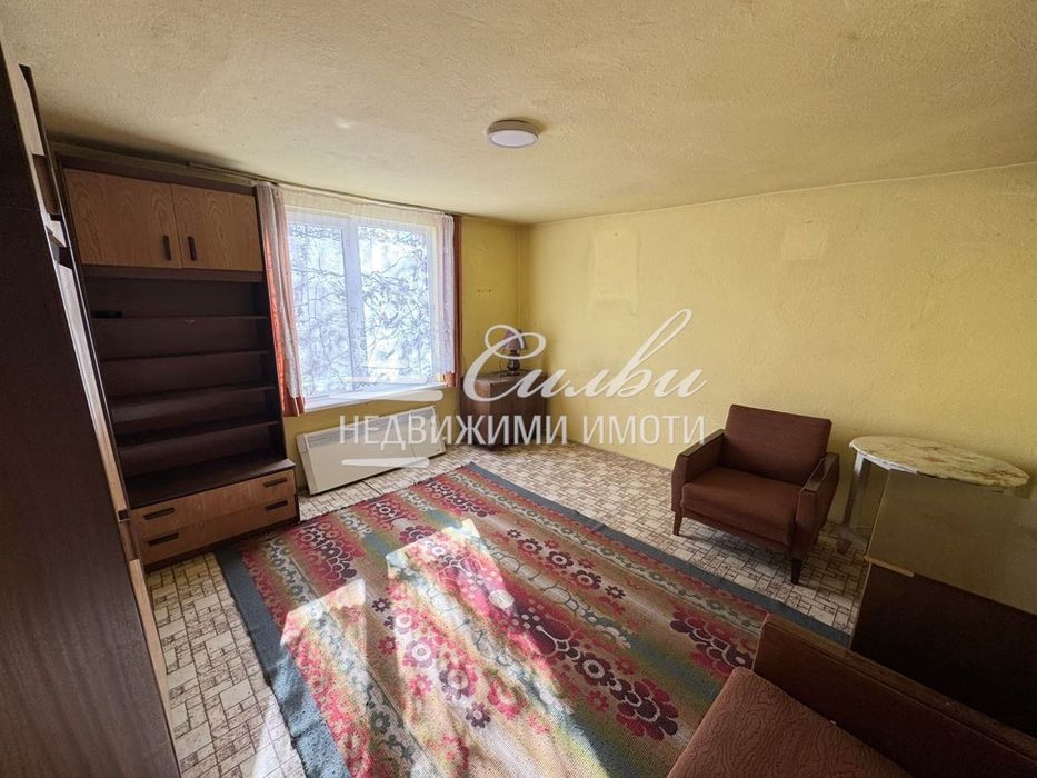 Двуетажна ТУХЛЕНА къща на ПЛОЧА с ГАРАЖ - с. Мараш!