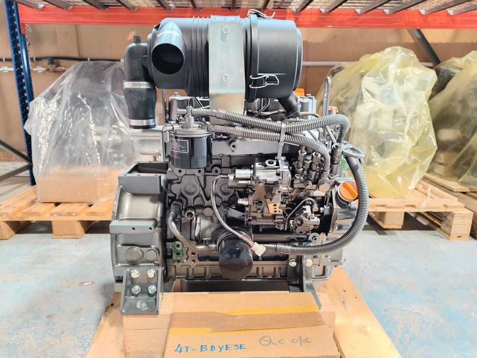 vand motor nou Yanmar 4TNV88