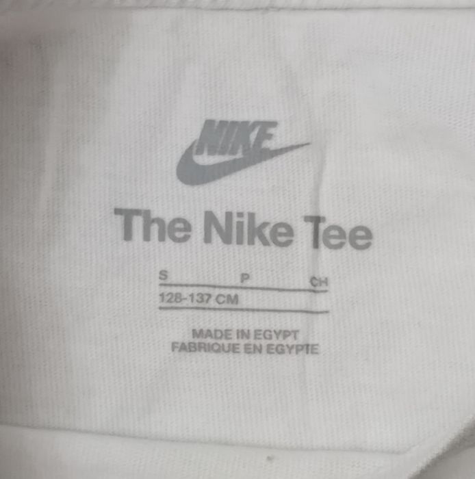 Nike Sportswear Swoosh Tee оригинална тениска ръст 128-137см Найк памук фланелка