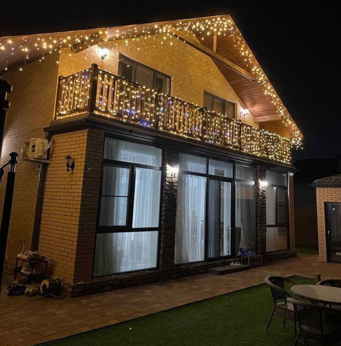 Украшение дома гирляндами