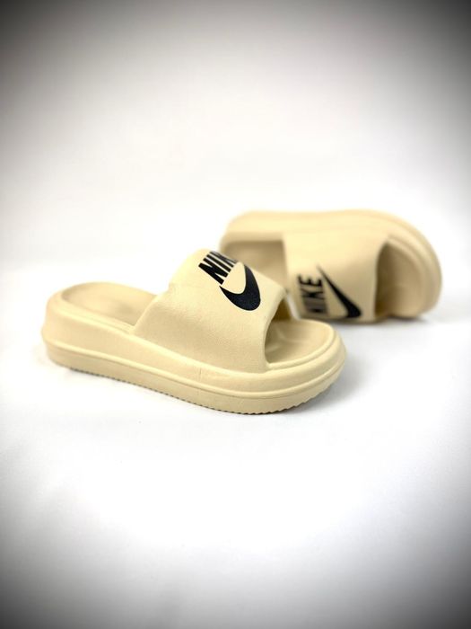 Дамски чехли нови