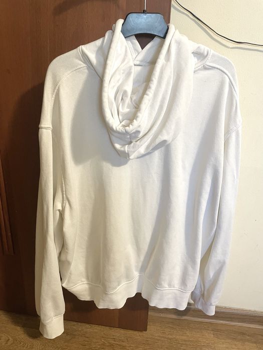 худи белое H&M.