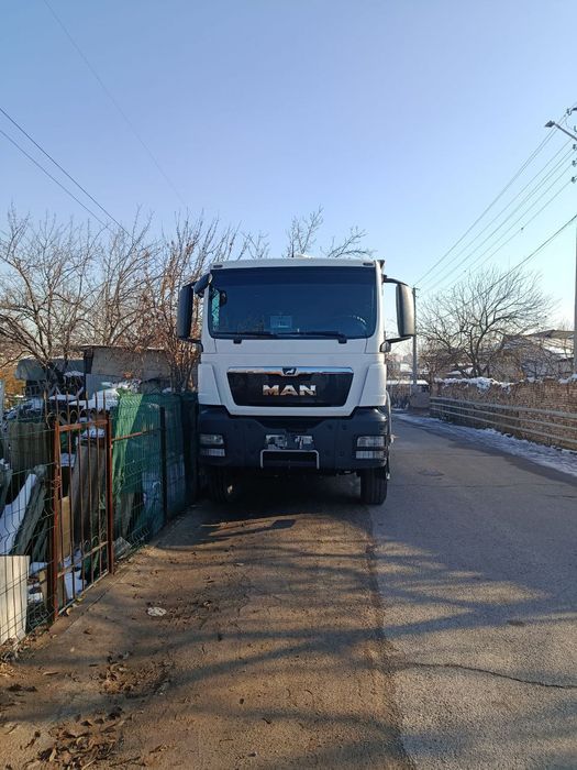 Man  самосвал сотилади