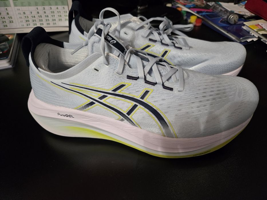 Маратонки Asics 45ном