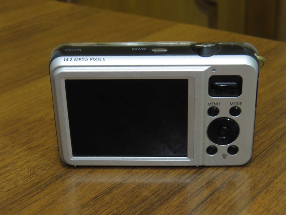 Цифровой фотоаппарат Samsung ES-75. Fotoapparat Samsung 14.2 Mp