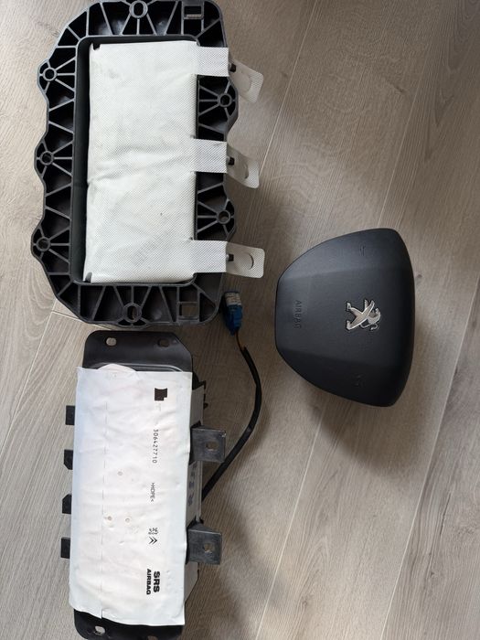 Airbag Peugeot 208 Пежо 208 , 2008 , 308 Еърбег въздушна възглавница