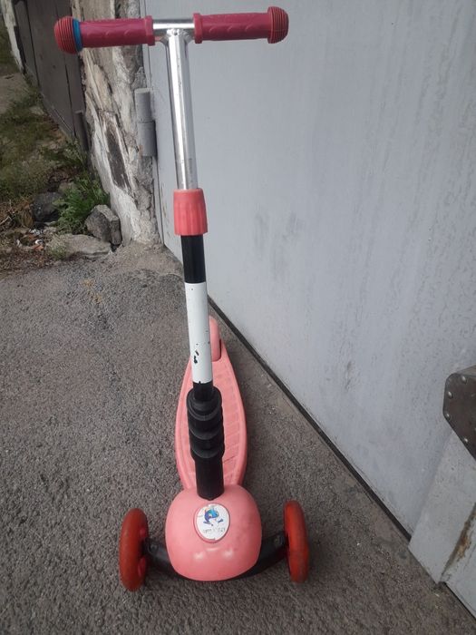 Детский самокат.