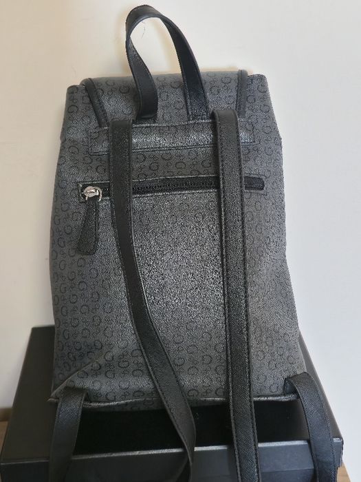 Guess оригинална дамска раница