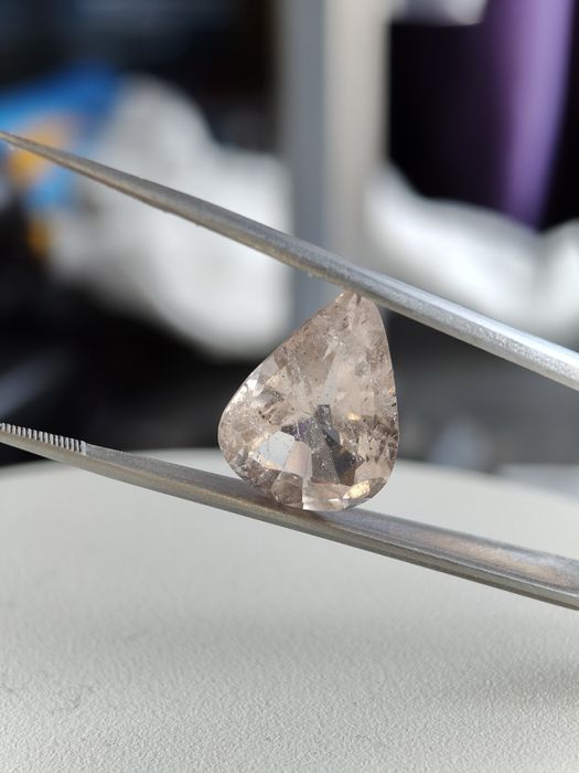 Морганит огромен