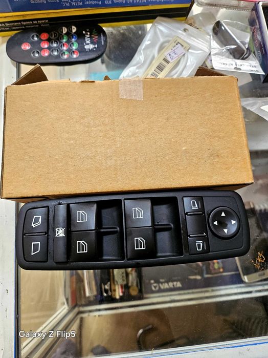 Електронен пулт за управление за стъкла и огледала на мерцедес.-ML-R-B-A класа