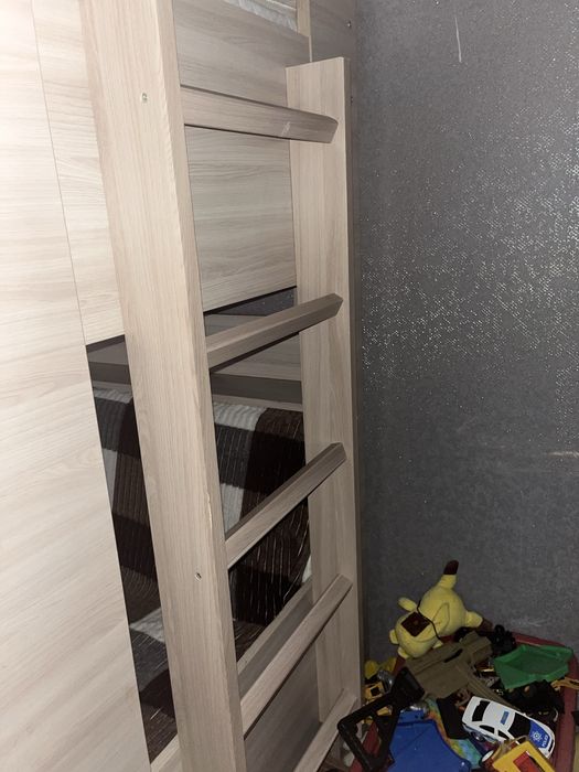 Кровать двухярусная