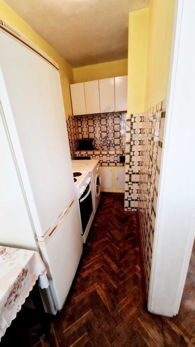 Дава се под наем Двустаен апартамент в Варна, Център - 60 кв.м за 360 € - Снимка #1