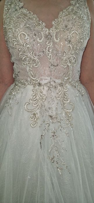 Продам красивое свадебное платье!