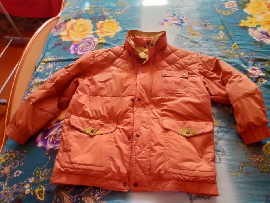 Продаю зимнию куртку