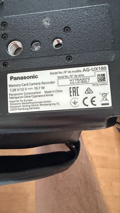 Camera video profesionala Panasonic AG-UX180 impecabila ca noua
