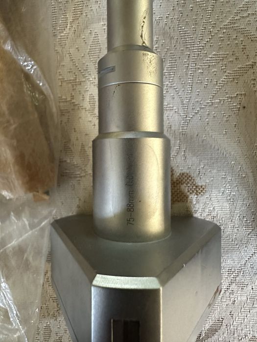 Дигитален триточков вътромер