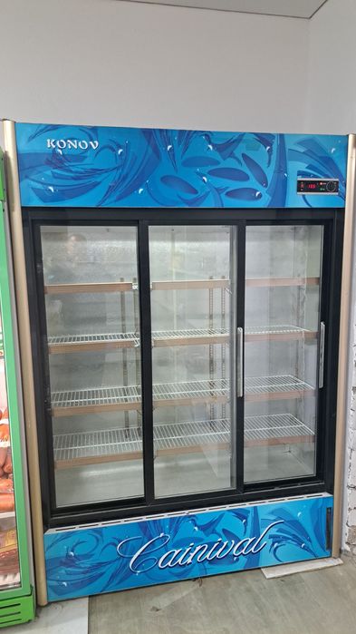 Холодильник витринный