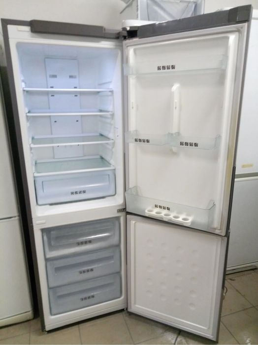 Холодильник Самсунг 328л