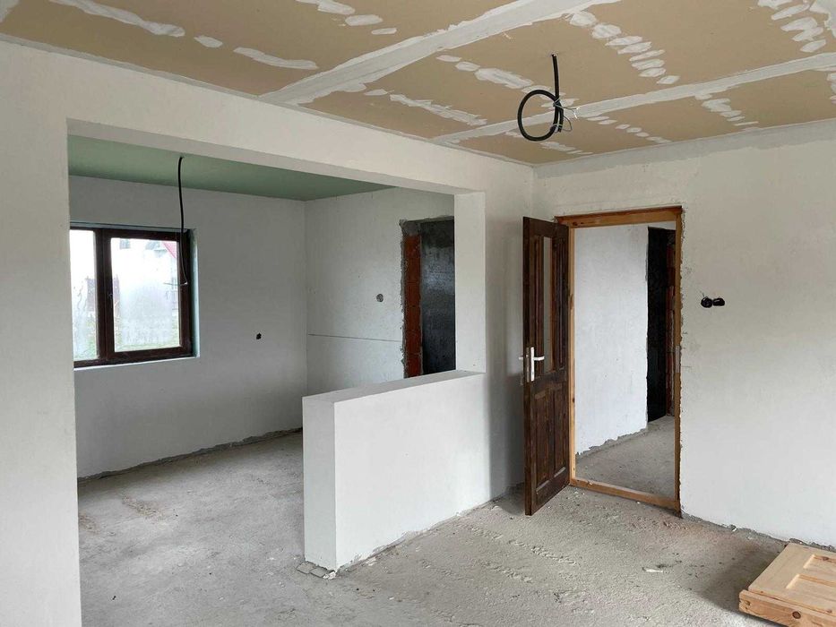 Vând Casă și Teren în Râturile Medieșului