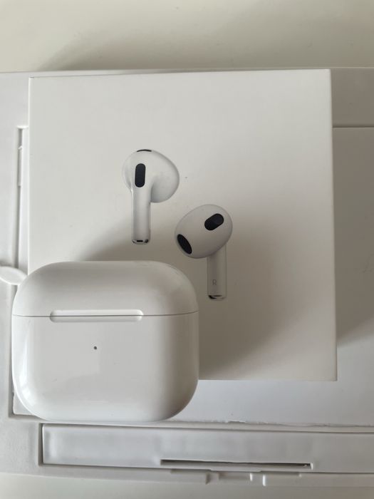 Продам Apple AirPods 3rd generation