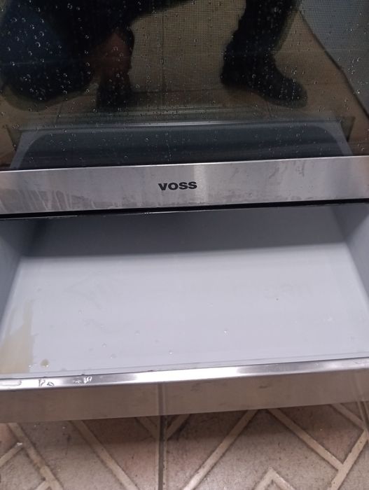 Иноксова свободно стояща печка с керамичен плот Voss  2 години Гаранция!