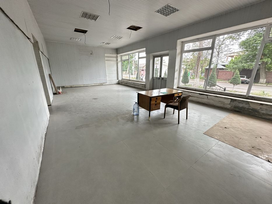 Аренда отдельно стоящего нежилого здания под бизнес на перекрёстке