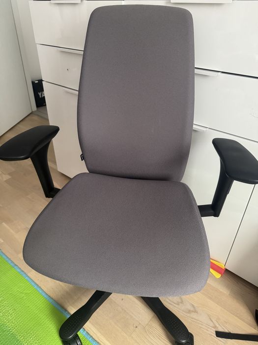 Scaun ergonomic office Kinnarps Suedia