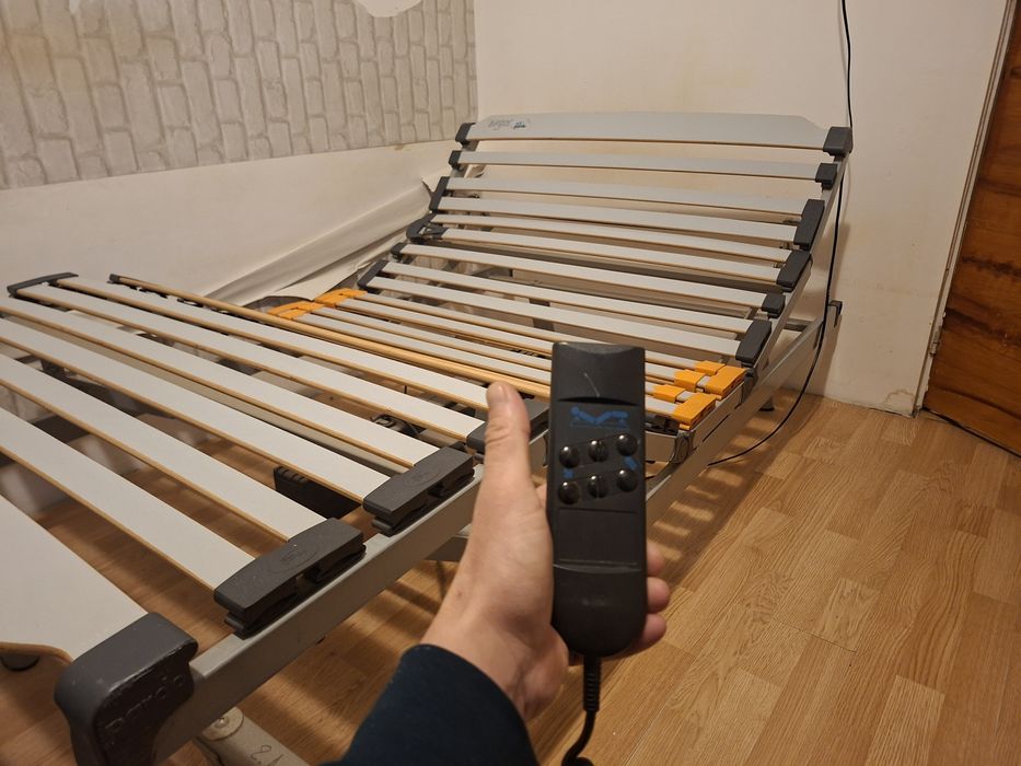 Pat medical electric cu telecomanda