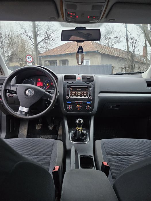 Vând VW Jetta 1.9 tdi
