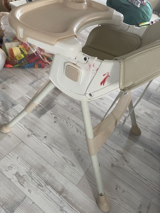 Scaun/masa bebelusi