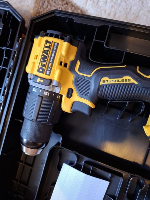 Filetantă si flex dewalt