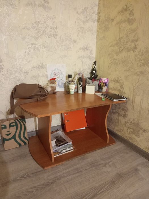 Продам журнальный столик!