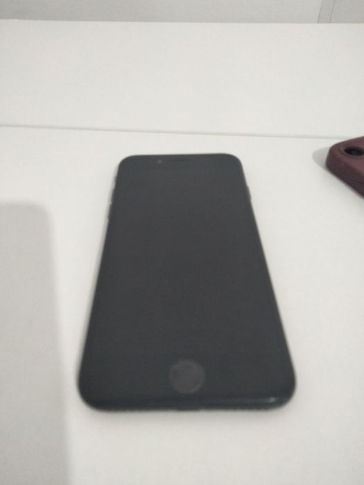 Продам айфон 7 в