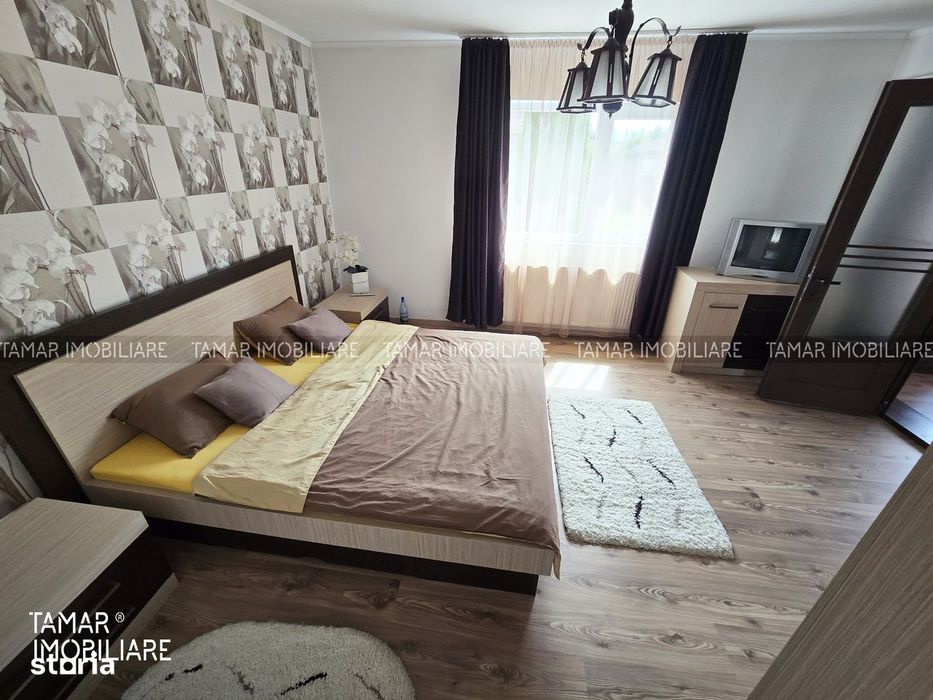 Casă Spațioasă Super Amenajată- 250 Mp / Cu Teren 3000 Mp