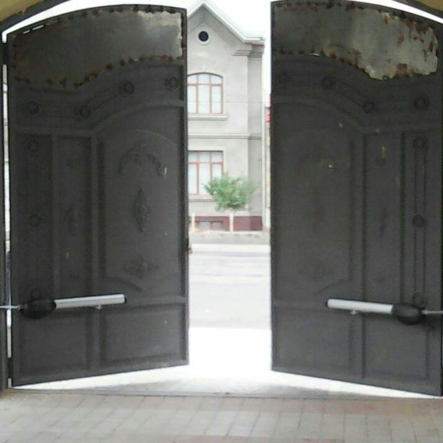 Автоматика на Распашные Ворота.Любых размеров.