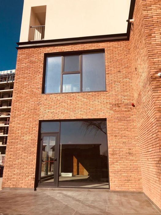 Caramida aparenta feliata (noua, 100% argila arsa)