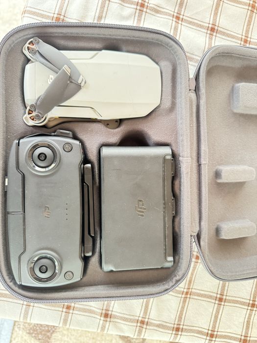 DJI mini combo в перфектно състояние