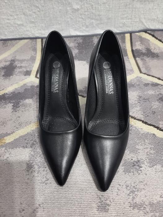 Продам новые туфли