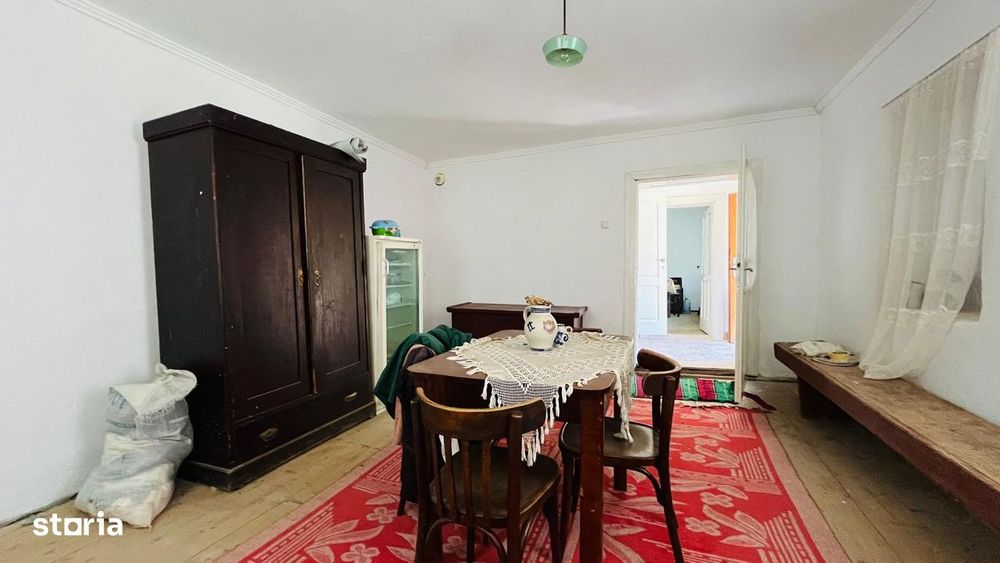 Casa De Vanzare In Rahau-Sebes, Str. Scolii