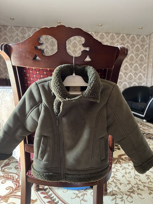 Продам детскую дубленку