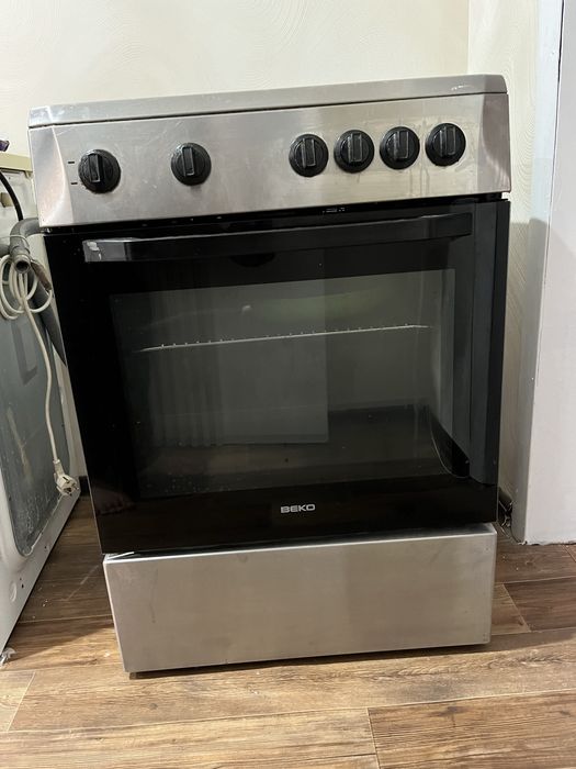 Продам  плиту конфорка