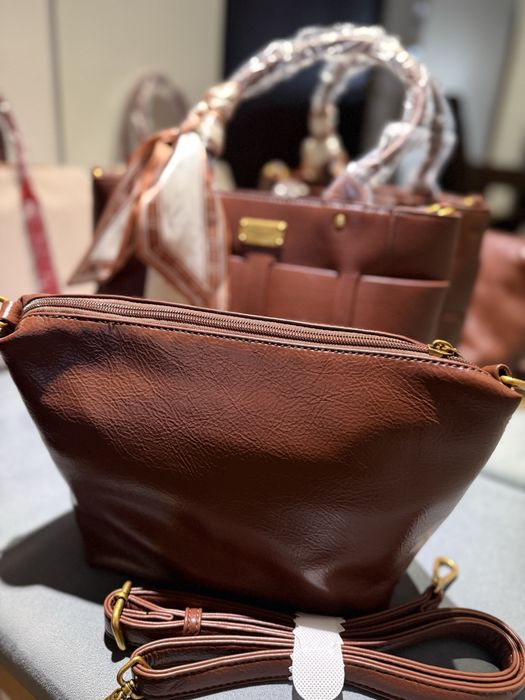 Geanta Bessie London